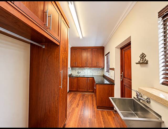 5 BEDROOM HOUSE FOR SALE IN BEN FLEUR
